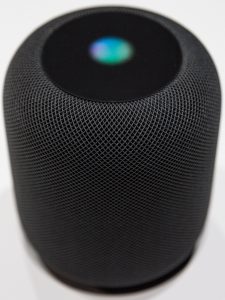 Apple HomePod works with Siri