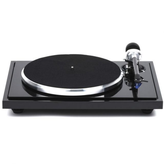 The E.A.T. B-Sharp Turntable Sports A Pre-installed Ortofon 2M Blue MM ...