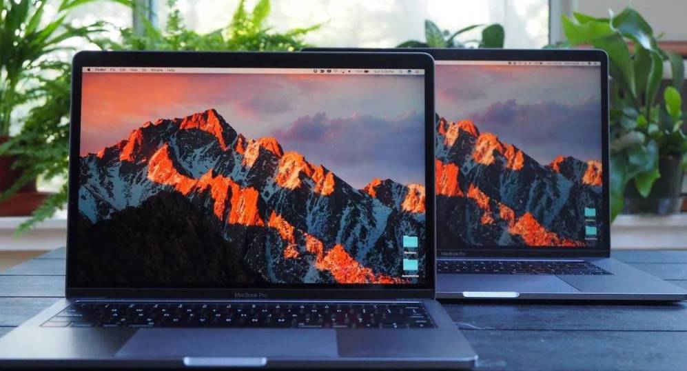 Apple Could Introduce 16 inch MacBook Pro and 31.6 inch 6K Display in 2019