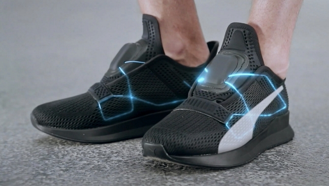 erosión Departamento maratón Puma Introduces Fi (Fit Intelligence) Self-Lacing Shoes