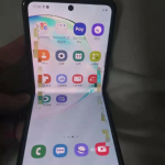 2. Samsung Foldable Smartphone Prototype (3)