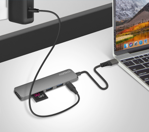 2. Naztech USB-C Hub Adapter (11)