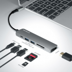 2. Naztech USB-C Hub Adapter (2)