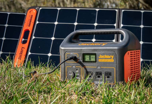 Jackery Solar Generator 1000