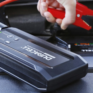 2. Duracell Bluetooth Lithium-Ion Jump Starter 1100 (4)