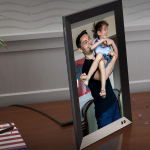 2. Nixplay Smart Photo Frame (3)