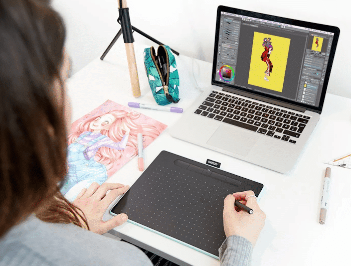 Wacom Intuos Medium Bluetooth Pistachio – Wireless Graphics Tablet for Beginners