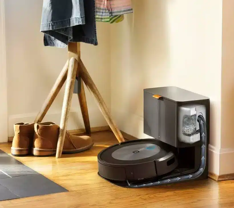 Roomba j7+